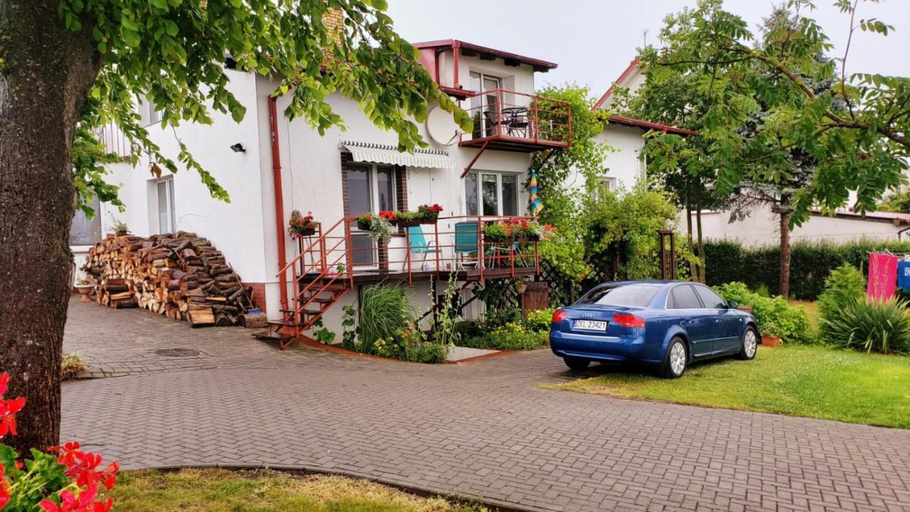 Willa Wega - Pokoje Goscinne I Domki Sianozety Kültér fotó